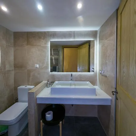 아파트 Kallisto Mountain House V 아라초바